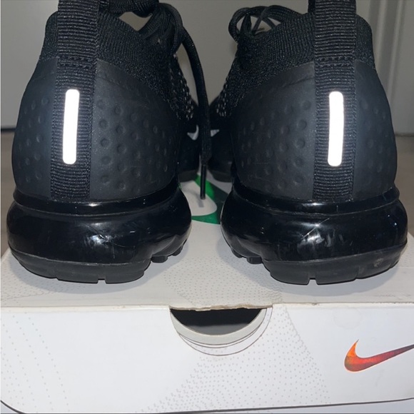 Nike Vapormax Flyknit 2 - Picture 8 of 16